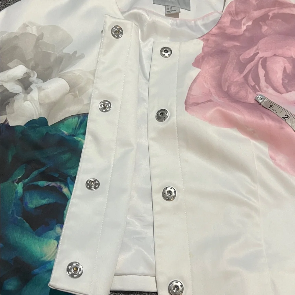 H&M Floral Satin Cropped Jacket Women's 12 Feminine Pink Grey White Snap Front - Picture 9 of 9